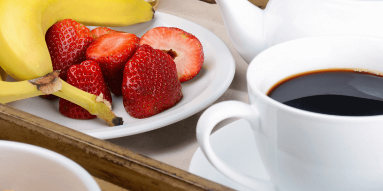 Cobain Deh, Nikmatnya Minum Kopi Campur 5 Buah Ini