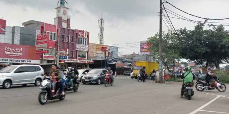 Mahasiswi UNPAM Tewas Tersenggol Truk di Ciater Barat Serpong