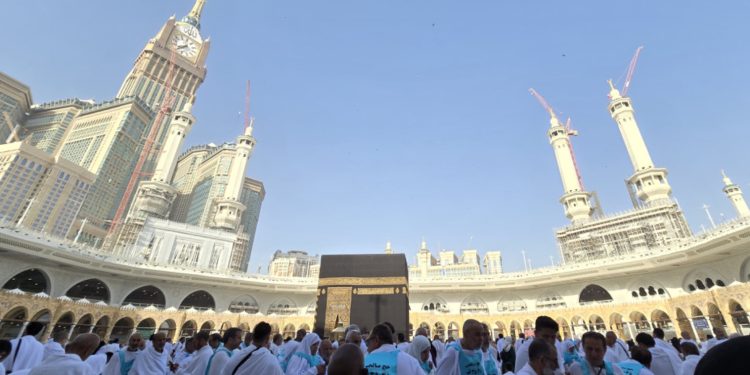 Suhu di Mekkah Tembus 42 Derajat Celcius, Jamaah Jangan Lupa Gunakan APD