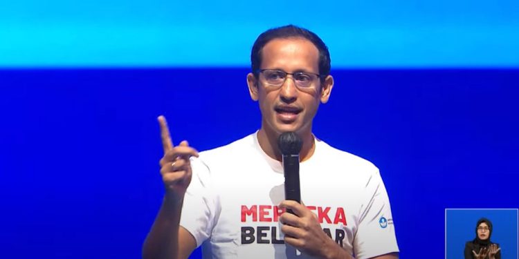 UKT di PTN Naik Tak Rasional, Nadiem Siap Turun Tangan