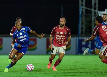 Jamu Bali United, Bek Asing Persib Nantikan Energi Bobotoh di Jalak Harupat