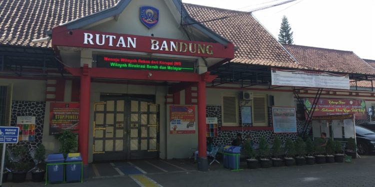 Dikonfirmasi, Tujuh Terpidana Kasus Vina Telah Dipindahkan ke Rutan Bandung