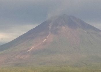 Gunung Semeru Semburkan Abu Vulkanik hingga Seribu Meter, BPBD Beri Imbauan