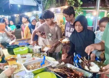 Penyuluh Agama Islam Ciputat Bagikan Daging Kurban di Wilayah Kaum Rentan