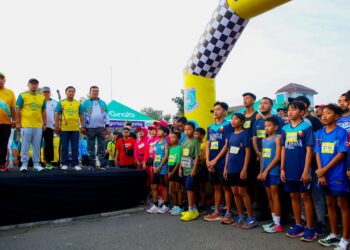 Pilar Lepas Ribuan Peserta Road to Tangsel Marathon di Kecamatan Pamulang