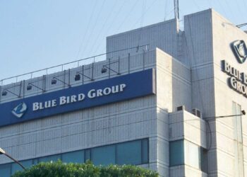 Sistem Pengendalian Kompensasi dan Insentif Studi Kasus PT Blue Bird Tbk
