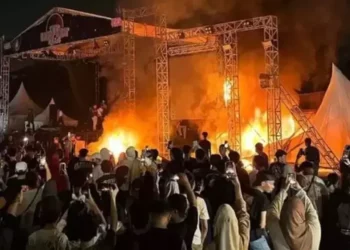 Alamak! Penonton Bakar Panggung di Festival Musik Tangerang, Ini Respon Drummer Pas Band