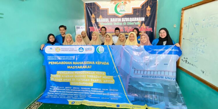 Sosialisasi Dampak Penggunaan Aplikasi Quizizz Berbasis Digital dalam Media Pembelajaran