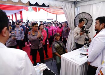 Peringati HUT Bhayangkara ke-78, Polri Gelar Bhakti Kesehatan di Karawang
