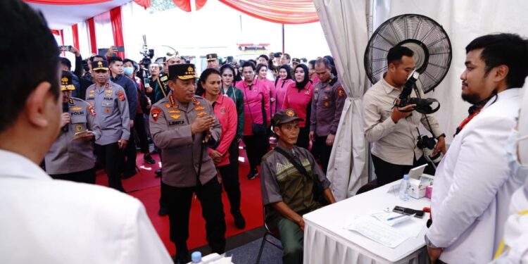 Peringati HUT Bhayangkara ke-78, Polri Gelar Bhakti Kesehatan di Karawang