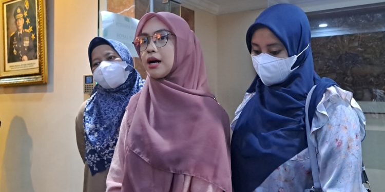Diancam dan Diperas Terkait Video Pribadinya, Ria Ricis Lapor ke Polda Metro Jaya