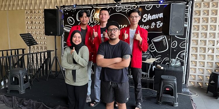 Mahasiswa Mercu Buana Berikan Pelatihan kepada UMKM Shava Coffee untuk Tingkatkan Brand Awareness