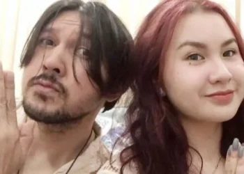 Selain Menyoroti Tato dan Tahi Lalat Audrey, Netizen Juga Beri Dukungan pada David ‘Naif’ Atas Video Syur Mirip Putrinya