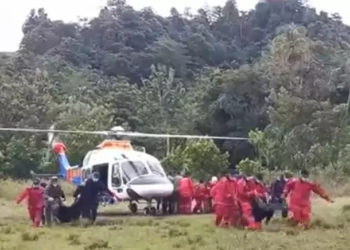 evakuasi korban longsor gorontalo