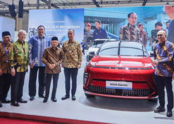 Wapres Jajal All-New KONA Electric, Mobil Listrik Pertama dengan Tingkat Kandungan Lokal Terbesar di Indonesia
