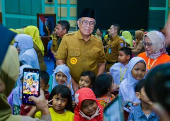 Hari Anak Nasional, Benyamin Davine Imbau Orang Tua Bawa Anak ke PIN Polio