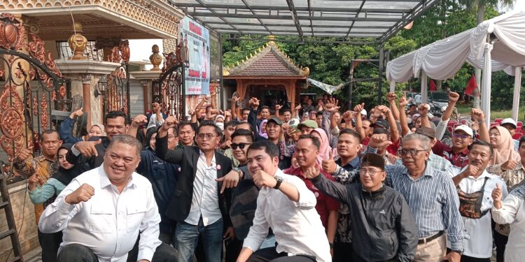 Tanpa Dukungan Partai, Pasangan Zulkarnain-Lerru Yustira Optimis Bawa Perubahan Lebih Baik
