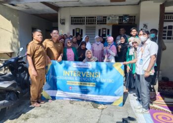 Bhabinkamtibmas dan Sekel Lengkong Karya Pantau “Ngider Sehat” di Kp. Buaran