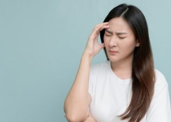 Benarkah 5 Cara Sederhana Ini Bisa Redakan Gejala Migrain Tanpa Obat?