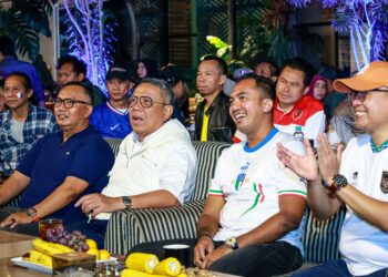 Benyamin Davnie Nobar Euro 2024 Bersama Warga Kecamatan Ciputat Timur