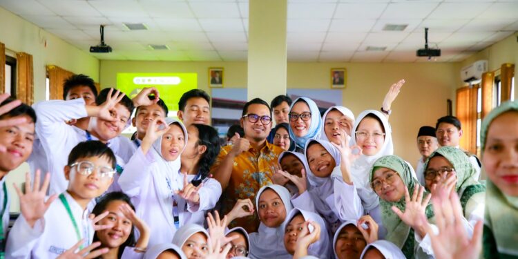 Beri Pembinaan Sekolah Adiwiyata, Pilar Saga Ichsan Ingin Ciptakan Generasi Peduli Lingkungan