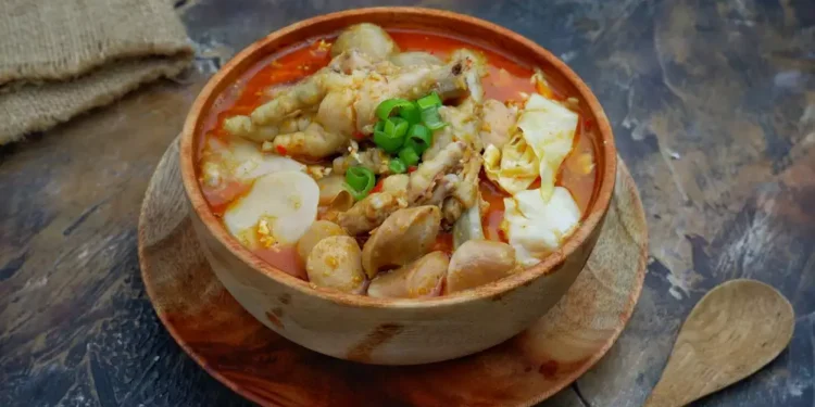 Kurangi Jajan di Luar, Ini Resep Nikmat Bikin Seblak Ceker Ala Rumahan