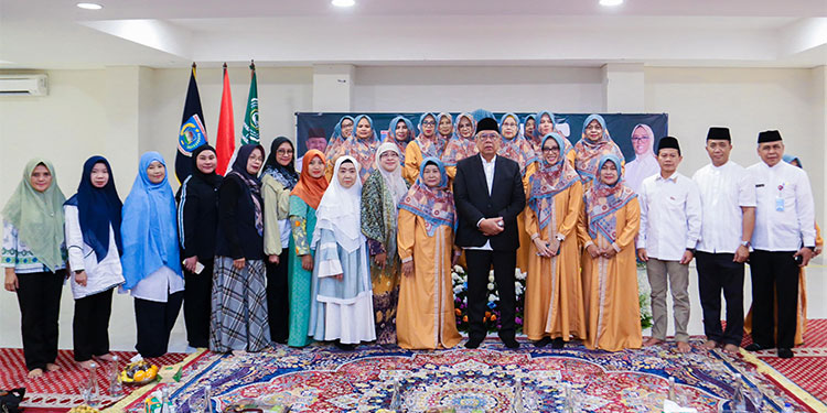 Lantik Forum Persatuan Majelis Taklim Kota Tangsel, Ini Pesan Benyamin Davnie