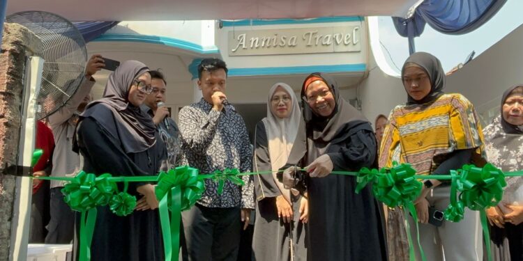 annisa travel