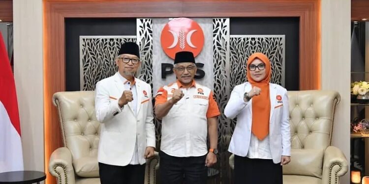 PKS Resmi Usung Pasangan Ruhamaben-Shinta dalam Pilkada Tangsel 2024