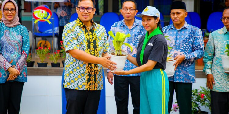 Pilar Saga Ichsan: Adiwiyata Membentuk Karakter Generasi Muda Peduli Lingkungan