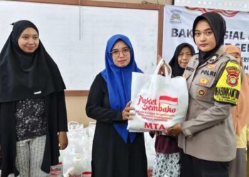 Sambut HUT Ke-79 RI, Polsek Pamulang Gelar Baksos di Yayasan Majlis Tafsir Al Quran