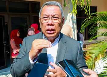 Airlangga Hartarto Mundur dari Ketum Golkar, Benyamin Davnie Beri Tanggapan Singkat