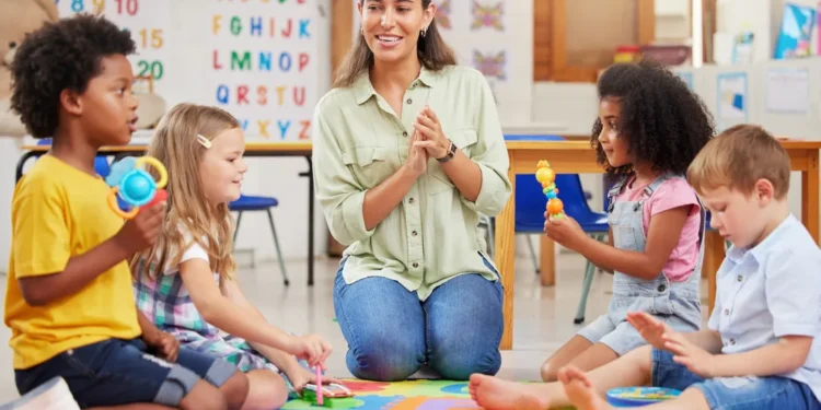 Jangan Tergiur Harga Murah, Ikuti Tips Memilih Daycare yang Tepat