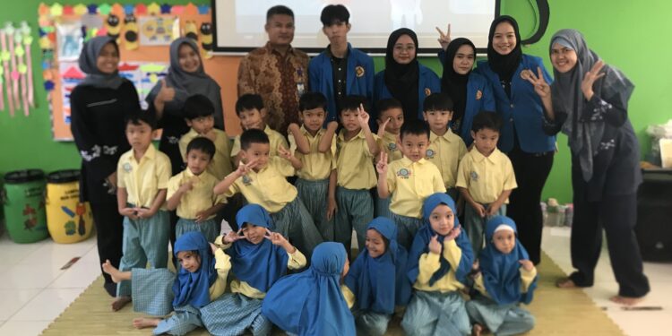 PKM Unpam: Fun Learning English sebagai Media Pembelajaran Bahasa Inggris pada Anak TK