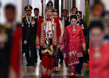 Ini Makna Baju Adat Banjar Kalsel yang Dipakai Jokowi saat Upacara Penurunan Bendera