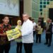 Fenomena Mahasiswa Terjerat Pinjol, Pemkot Tangsel Serahkan Bantuan Biaya Perkuliahan