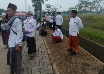 Ribuan Santri dan Ulama Tuntut Penutupan Pabrik Miras di Serang