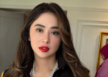 Kesal Dituding Mandul, Dewi Perssik Tunjukkan Hasil USG