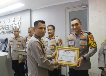 Polsek Pondok Aren Terima Penghargaan Kompolnas Award 2024
