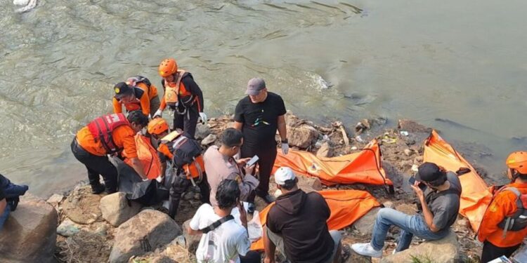 17 Anggota Anggota Polisi Diperiksa, Imbas dari Penemuan Jasad di Kali Bekasi