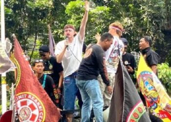 Gara-Gara Ikut Demo Ojol di Jakarta, Dua Turis Asal Inggris Dideportasi