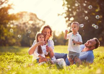 Berikut Ini Perbedaan Peran Ayah dan Ibu dalam Keluarga, Mana yang Lebih Penting?