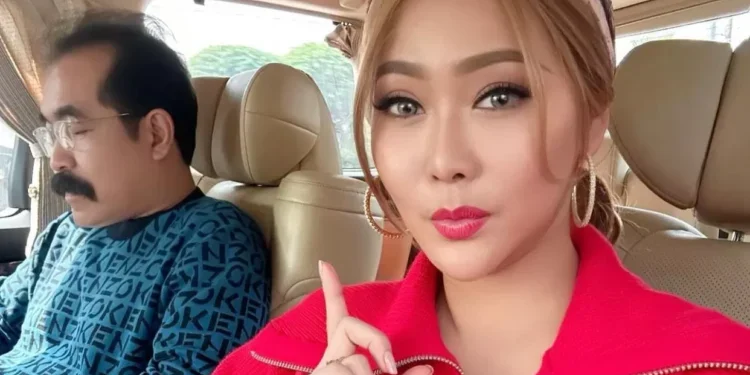 Inul Daratista Sering Kejang dan Bolak-balik RS, Sakit Apa?