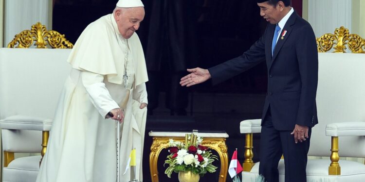 Presiden Jokowi Terima Kunjungan Paus Fransiskus di Istana Merdeka