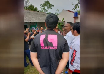 Bikin Heboh, Rompi yang Dipakai Kaesang Pangarep Bertuliskan ‘Putra Mulyono’