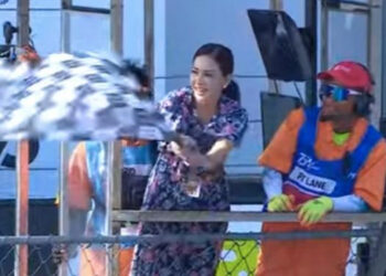 Kibarkan Bendera Finish di MotoGP Mandalika, Maia Estianty: Jalur Orang Dalam