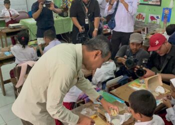 Uji Coba Makan Gratis di Sekolah Dasar, Pemprov DKI Sediakan Menu Ayam dan Nasi Goreng