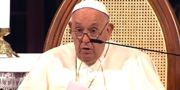 Curhat Pilu Seorang Guru, Membuat Paus Fransiskus Terkesan