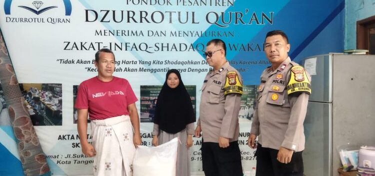 Polsek Ciputat Timur Beri Santunan di Pondok Pesantren Zurotul Qur’an