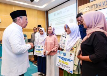 Tak Hanya SD, Pemkot Tangsel Beri Bantuan Pendidikan pada 564 Siswa SMP